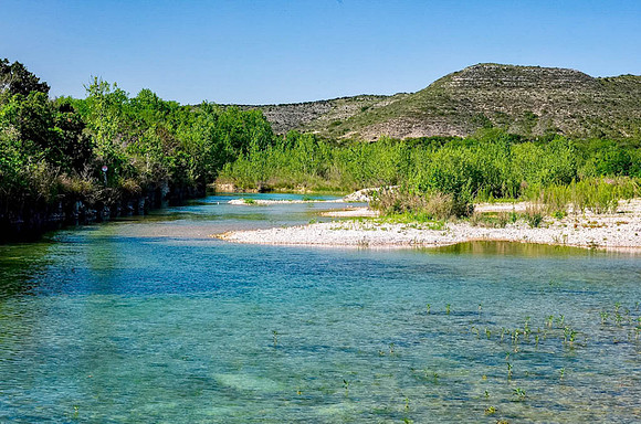 Nueces River near Montell