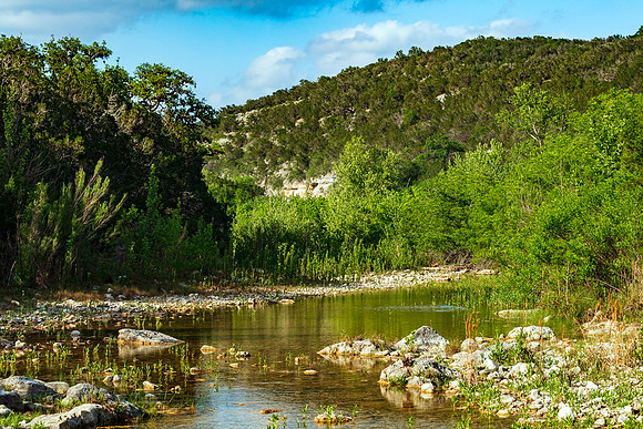 Tranquility along solitary Bullhead Creek