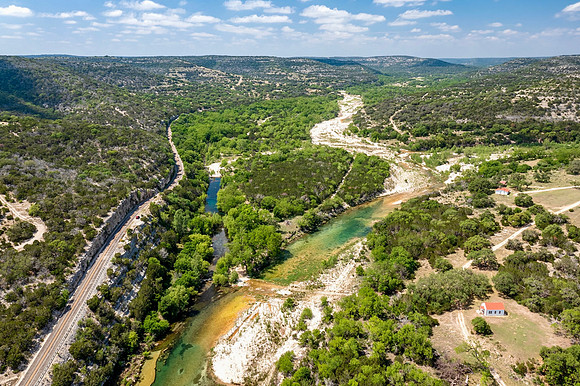 Nueces River at Hackberry 5